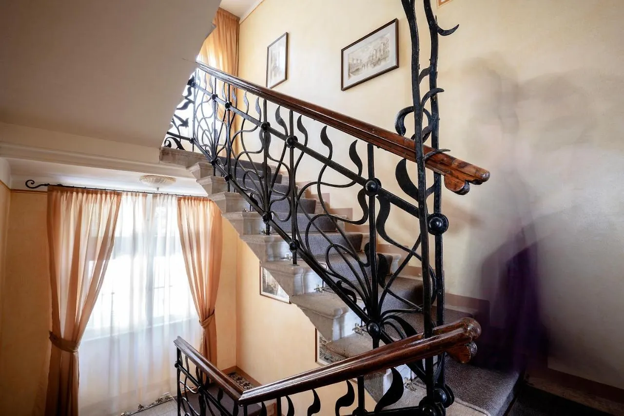 Hotel Bellevue Gardone Riviera