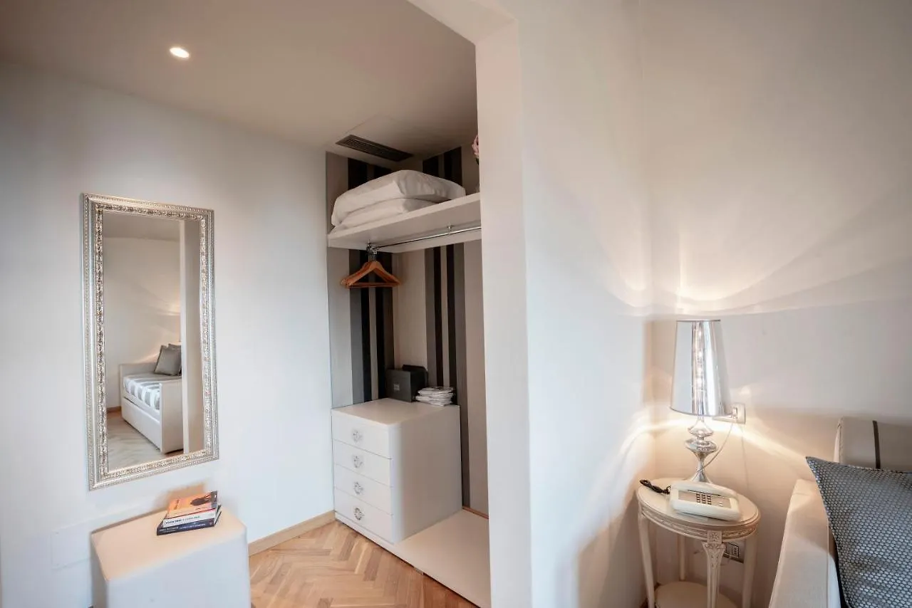 Hotel Bellevue Gardone Riviera