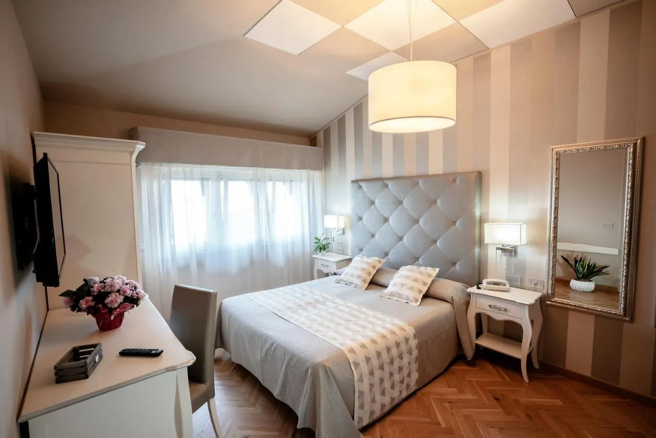 ***  Hotel Bellevue Gardone Riviera Itálie